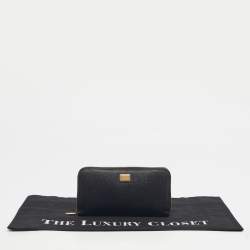 Pre Owned Dolce & Gabbana Black Leather Zip Around Wallet