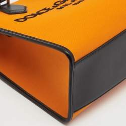 مملوكة مسبقًا حقيبة تسوق دولتشي أند غابانا قماش وجلد برتقالي/أسود بشعار مطرز