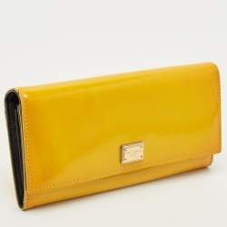 مملوكة مسبقًا Dolce & Gabbana Yellow Patent Leather Flap Continental Wallet