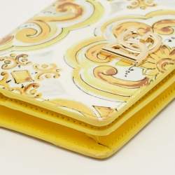 Pre Owned Dolce & Gabbana Yellow Majolica Print Patent and Leather Flap Card Case