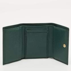 مملوكة مسبقًا محفظة دولتشي أند غابانا ثلاثية الطيات جلد أخضر