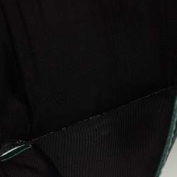 مملوكة مسبقًا محفظة دولتشي أند غابانا ثلاثية الطيات جلد أخضر