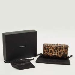 مملوكة مسبقًا حقيبة كلتش دولتشي أند غابانا شعار DG بني نقشة الفهد قماش مطلي سلسلة