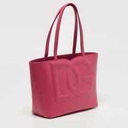 مملوكة مسبقًا Dolce & Gabbana DG Logo Small Fuchsia Leather Shopper Tote