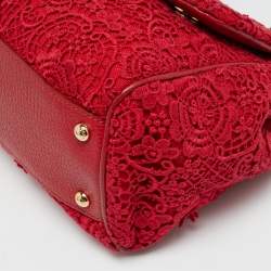 مملوكة مسبقًا حقيبة دولتشي أند غابانا ميس سيسيلي متوسطة حمراء زهرية كروشيه قماش يد علوية
