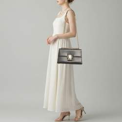 مملوكة مسبقًا حقيبة كتف جلد دولشي أند غابانا لوسيا كبيرة زرقاء غامقة