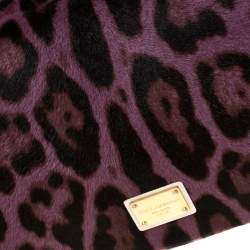 مملوكة مسبقًا  حقيبة كتف دولتشي أند غابانا شعر العجل بنقوش جلد فهد بسلسلة بنفسجية