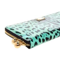Pre Owned Dolce & Gabbana Green/Black Leopard Print Patent Leather Oversized Clutch