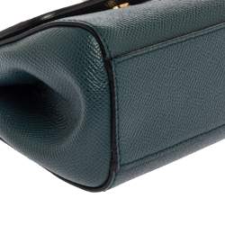 مملوكة مسبقًا حقيبة دولتشي أند غابانا "ميس سيسيلي" ميني جلد أزرق مخضر داكن