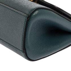 مملوكة مسبقًا حقيبة دولتشي أند غابانا "ميس سيسيلي" ميني جلد أزرق مخضر داكن