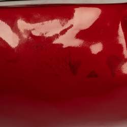 مملوكة مسبقًا Dolce & Gabbana Red Patent Leather Chain Frame Clutch