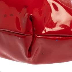 مملوكة مسبقًا Dolce & Gabbana Red Patent Leather Chain Frame Clutch