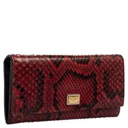 مملوكة مسبقًا Dolce & Gabbana Red Python Dauphine Continental Wallet
