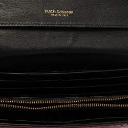 مملوكة مسبقًا Dolce & Gabbana Red Python Dauphine Continental Wallet