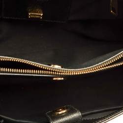 مملوكة مسبقًا حقيبة دولتشي أند غابانا ميس سيسيلي جلد مورد مطبوع متعدد الألوان