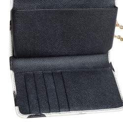 مملوكة مسبقًا محفظة بسلسلة دولتشي أند غابانا ميس سيسيلي فون جلد أبيض منقط