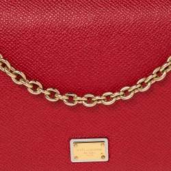 مملوكة مسبقًا Dolce & Gabbana Red Leather Flap Chain Shoulder Bag
