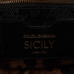 مملوكة مسبقًا حقيبة دولتشي أند غابانا ميس سيسيلي متوسطة جلد نقش سحلية رمادي