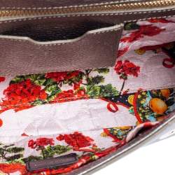 مملوكة مسبقًا حقيبة دولتشي أند غابانا ميس سيسيلي جلد وردي متوسطة بيد علوية 