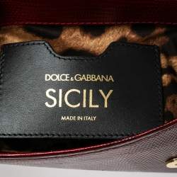 مملوكة مسبقًا Dolce & Gabbana Burgundy Glossy Lizard Embossed Leather Small Miss Sicily Top Handle Bag