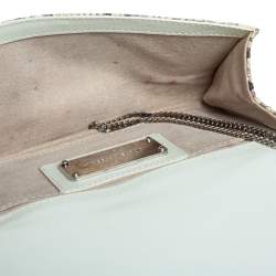 Pre Owned حقيبة كلتش دولتشي أند غابانا جلد ثعبان كريمي مزينة شعار الماركة دي جي 