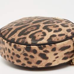 مملوكة مسبقًا حقيبة كروس دولتشي أند غابانا غلم كانفاس مقوى نقشة فهد بيج / بني مستديرة