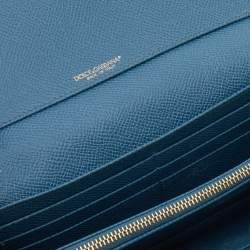 Pre Owned Dolce & Gabbana Blue Leather Dauphine Flap Continental Wallet