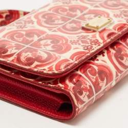 Pre Owned Dolce & Gabbana Red/Cream Majolica Print PVC Miss Sicily Von Wallet