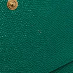مملوكة مسبقًا Dolce & Gabbana Green/White Printed Leather Miss Sicily Von Wallet on Chain
