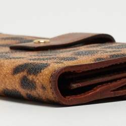 مملوكة مسبقًا Dolce & Gabbana Brown Leopard Print Coated Canvas Flap Continental Wallet
