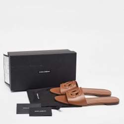 مملوكة مسبقًا Dolce & Gabbana Brown Leather DG Millennials Flat Sandals Size 42