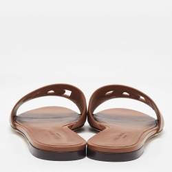 مملوكة مسبقًا Dolce & Gabbana Brown Leather DG Millennials Flat Sandals Size 42