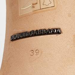 مملوكة مسبقًا صندل دولتشي آند غابانا جلد وترتر ذهبي وردي نعل سميك سير كاحل مقاس 40