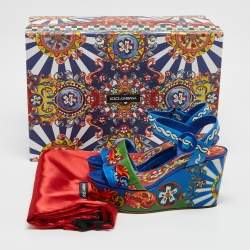 مملوكة مسبقًا صندل دولتشي أند غابنا كعب روكي و نعل سميك و سير كاحل جلد لامع مطبوع ماجوليكا متعدد الألوان مقاس 36