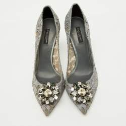 مملوكة مسبقًا حذاء كعب عالي دولتشي أند غابانا رمادي دانتيل بيلوتشي مزخرف بالكريستال مقاس 39.5