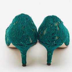مملوكة مسبقًا Dolce & Gabbana Green Lace Bellucci Jeweled Embellishment Pumps Size 37