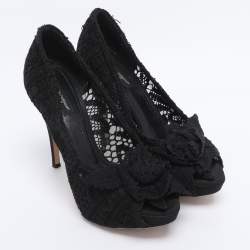 مملوكة مسبقًا Dolce & Gabbana Black Lace Flower Lace Embellished Platform Pumps Size 38