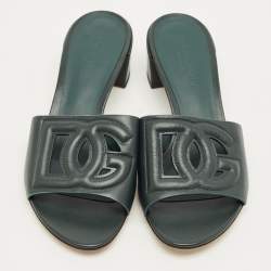 مملوكة مسبقًا Dolce & Gabbana DG Logo Cut-Out Size 38 Green Leather Slide Sandals