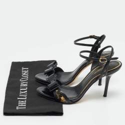مملوكة مسبقًا Dolce & Gabbana Size 36 Two Tone Patent Leather Bow Ankle Strap Sandals