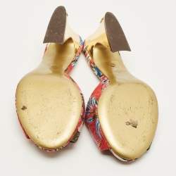 مملوكة مسبقًا صندل دولتشي آند غابانا قماش بروكيد مطبّع بالزهور الحمراء بكعب مسطح مقاس 35