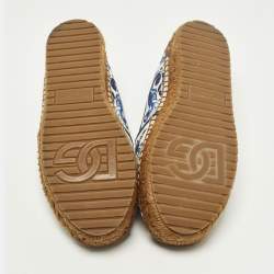 مملوكة مسبقًا حذاء لوفرز دولتشي أند غابانا كانفاس وجلد أزرق/أبيض ميجوليكا مقاس 38