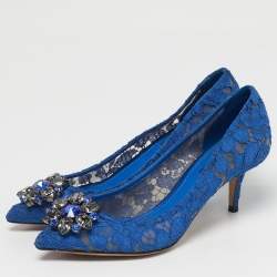 مملوكة مسبقًا Dolce & Gabbana Size 38.5 Blue Lace and Mesh Bellucci Pumps
