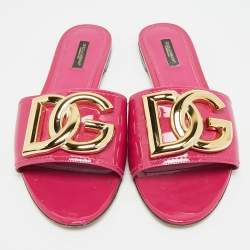 Pre Owned صندل دولتشي أند غابانا جلد برتقالي لامع بشعار DG مسطح مقاس 36