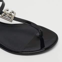 Pre Owned Dolce & Gabbana DG Logo Size 39.5 Black Patent Leather Thong Flats