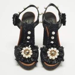 مملوكة مسبقًا Dolce & Gabbana Size 36 Black Leather and Raffia Faux Pearls T Strap Sandals