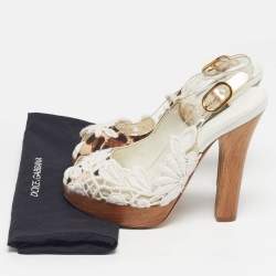 مملوكة مسبقًا صندل دولتشي أند غابانا جلد فضي مرآة كعب حزام للكاحل مقاس 37