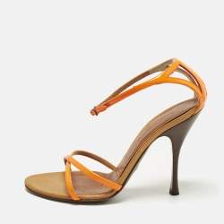 مملوكة مسبقًا صندل بحزام عند الكاحل دولتشي أند غابانا جلد لامع برتقالي نيون مقاس 37.5