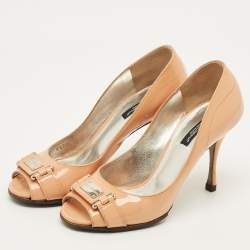 Pre Owned حذاء كعب عالي دولتشي أند غابانا جلد بيج لامع مقدمة مفتوحة مقاس 37.5