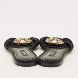 Pre Owned صندل فلات سلايد دولتشي أند غابانا صوفيا من الدانتيل الأسود مزين بالكريستال مقاس 38.5