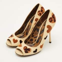 Pre Owned Dolce & Gabbana Hearts Size 38 Cream/Brown Leather, Calf Hair and Suede Peep Toe Pumps